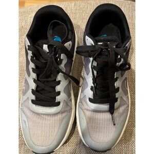 Womens Racefaster Gray/Black Sneakers 9 Wide